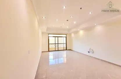 Apartment - 2 Bedrooms - 2 Bathrooms for rent in Al Sadd Road - Al Sadd - Doha