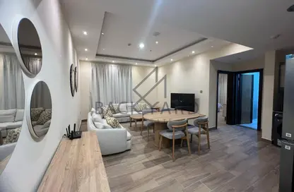 Apartment - 1 Bedroom - 2 Bathrooms for rent in Ramada Commercial Building - Al Rawabi Street - Al Muntazah - Doha