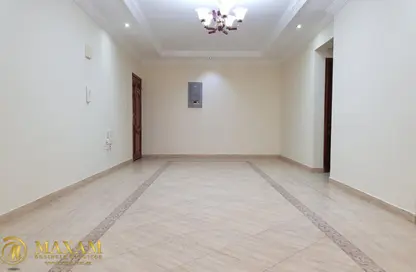 Apartment - 2 Bedrooms - 2 Bathrooms for rent in Al Sadd Road - Al Sadd - Doha