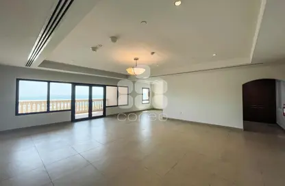 Apartment - 3 Bedrooms - 4 Bathrooms for rent in East Porto Drive - Porto Arabia - The Pearl Island - Doha