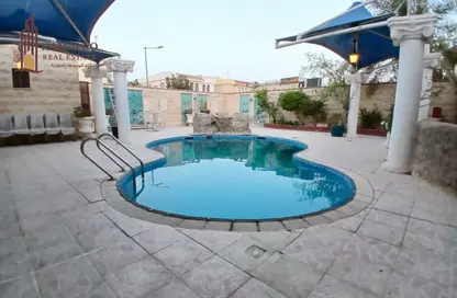 Villa - 3 Bedrooms - 2 Bathrooms for rent in Old Airport Road - Doha