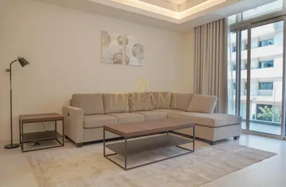 Apartment - 1 Bedroom - 2 Bathrooms for rent in Gewan Island - The Pearl Island - Doha