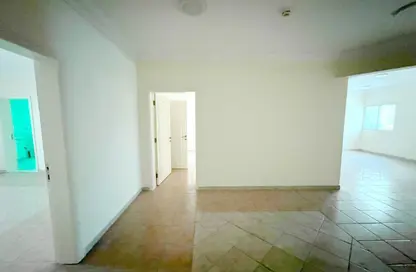 Apartment - 2 Bedrooms - 3 Bathrooms for rent in Bin Omran - Fereej Bin Omran - Doha