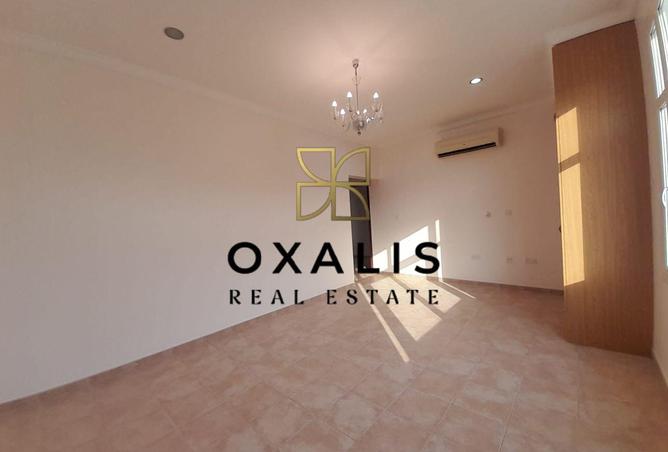 940532 - Property Image 3