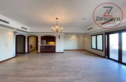 Apartment - 3 Bedrooms - 4 Bathrooms for rent in West Porto Drive - Porto Arabia - The Pearl Island - Doha