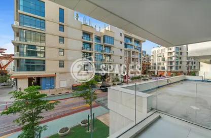 Apartment - 1 Bedroom - 2 Bathrooms for sale in Gewan Island - The Pearl Island - Doha