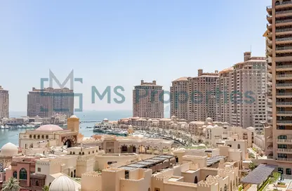 شقة - 2 غرف نوم - 3 حمامات للايجار في طريق بورتو الغربي - بورتو أرابيا - جزيرة اللؤلؤة - الدوحة