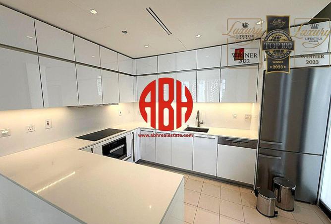 956896 - Property Image 3