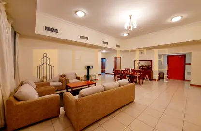Apartment - 3 Bedrooms - 3 Bathrooms for rent in West Bay Tower - West Bay - West Bay - Doha