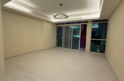 Apartment - 1 Bedroom - 2 Bathrooms for rent in Gewan Island - The Pearl Island - Doha