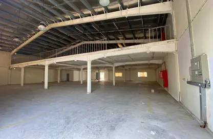 Warehouse - Studio for rent in Industrial Area 1 - Industrial Area - Doha
