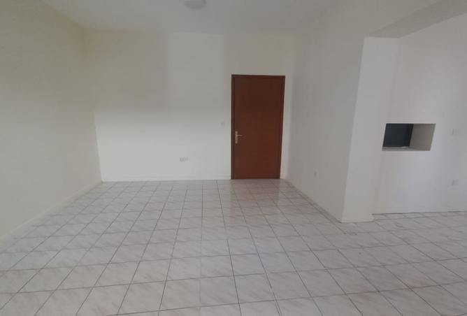 945034 - Property Image 3