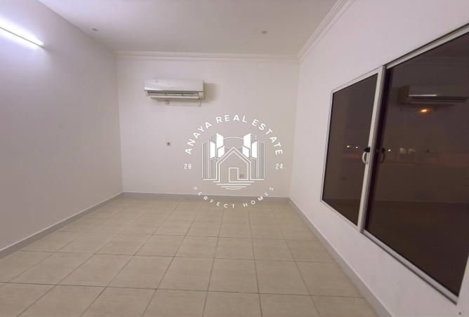 1002471 - Property Image 2