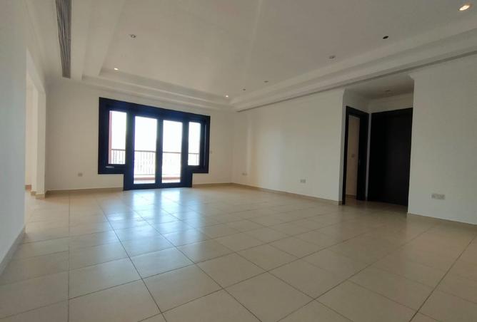 932776 - Property Image 2
