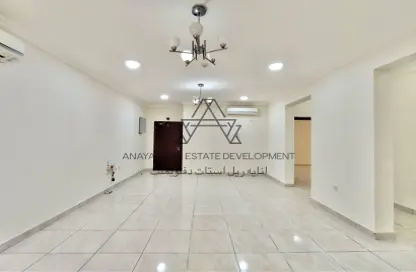 Apartment - 3 Bedrooms - 3 Bathrooms for rent in Al Mansoura - Doha