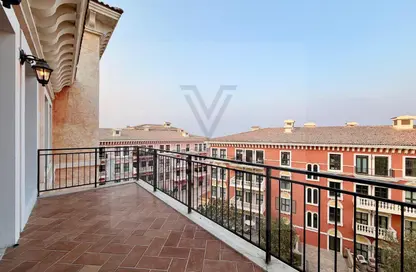 Apartment - 1 Bedroom - 2 Bathrooms for rent in Qanat Quartier - The Pearl Island - Doha
