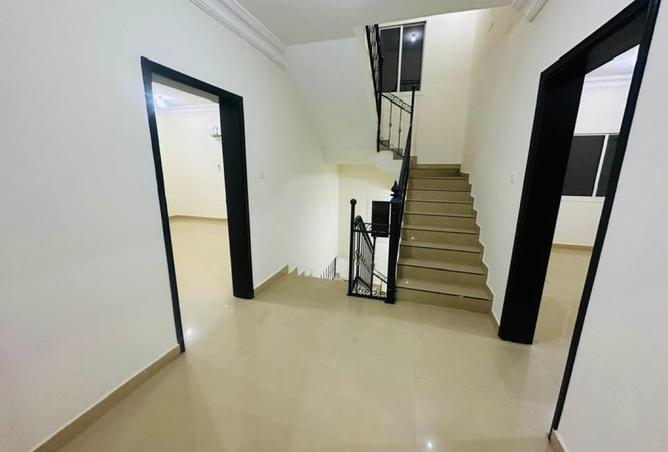 955355 - Property Image 2
