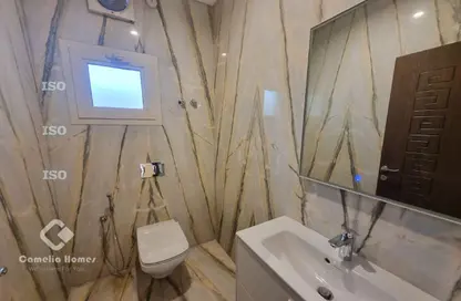 Compound - 3 Bedrooms - 4 Bathrooms for rent in Al Maamoura - Al Maamoura - Doha