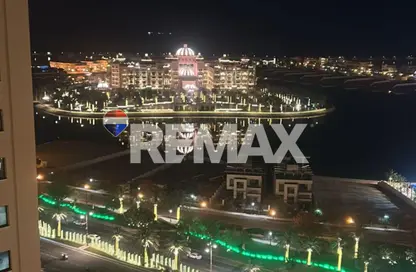 Apartment - 2 Bedrooms - 3 Bathrooms for sale in West Porto Drive - Porto Arabia - The Pearl Island - Doha