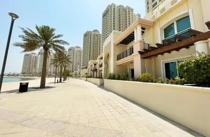 Townhouse - 1 Bedroom - 2 Bathrooms for rent in Viva East - Viva Bahriyah - The Pearl Island - Doha