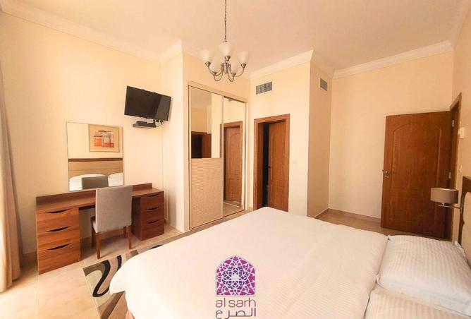 910189 - Property Image 2