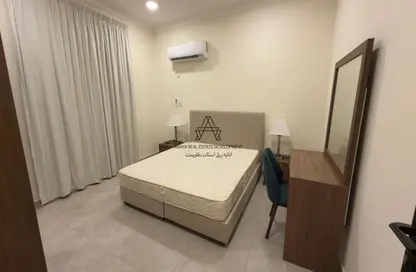 Apartment - 2 Bedrooms - 2 Bathrooms for rent in Umm Salal Ali - Doha