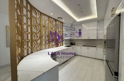 Apartment - 2 Bedrooms - 4 Bathrooms for rent in Floresta Gardens - Floresta Gardens - The Pearl Island - Doha