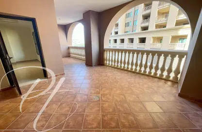 Apartment - 1 Bedroom - 2 Bathrooms for rent in Tower 18 - Porto Arabia - The Pearl Island - Doha