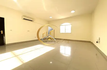 Apartment - 2 Bedrooms - 2 Bathrooms for rent in Al Nasr Street - Al Nasr - Doha
