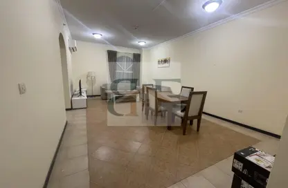 Apartment - 2 Bedrooms - 3 Bathrooms for rent in Musheireb - Musheireb - Doha