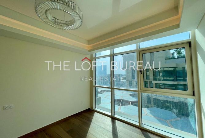 956126 - Property Image 2
