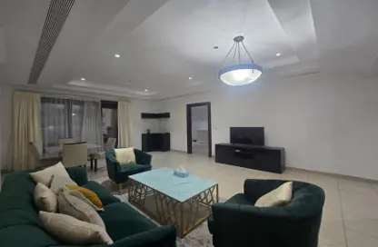 Apartment - 1 Bedroom - 2 Bathrooms for rent in West Porto Drive - Porto Arabia - The Pearl Island - Doha