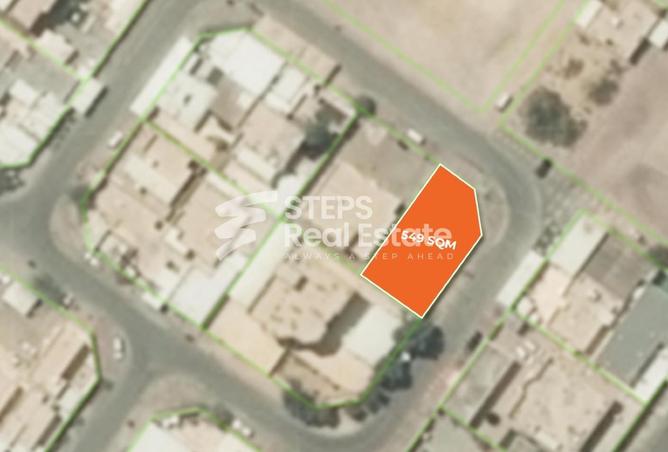 978716 - Property Image 2