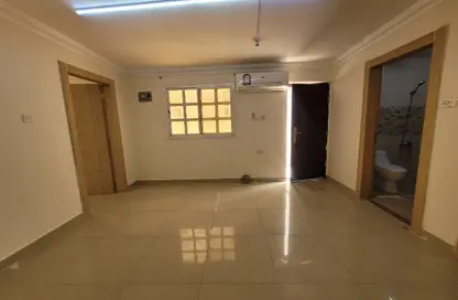 فيلا - غرفة نوم - 1 حمام للايجار في فلل عين خالد - عين خالد - الدوحة