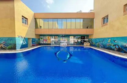 صورة لـ حوض سباحة مجمع سكني - 4 غرف نوم - 5 حمامات للايجار في شارع الوعب - الوعب - الدوحة ، صورة رقم 1
