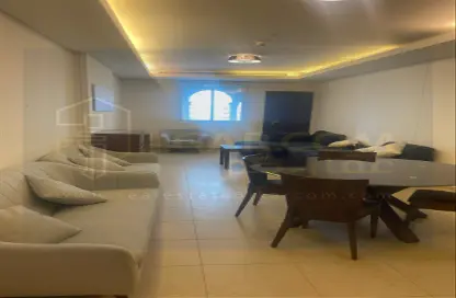 صورة لـ غرفة المعيشة / غرفة الطعام شقة - غرفة نوم - 2 حمامات للايجار في فيفا بحرية - جزيرة اللؤلؤة - الدوحة ، صورة رقم 1
