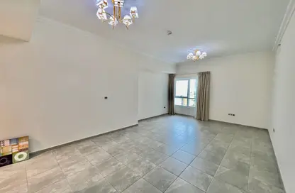 Apartment - 2 Bedrooms - 3 Bathrooms for rent in Marina Residences 195 - Marina District - Lusail