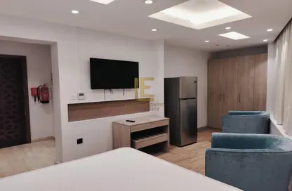 Apartment - Studio - 1 Bathroom for rent in Al Sadd Road - Al Sadd - Doha