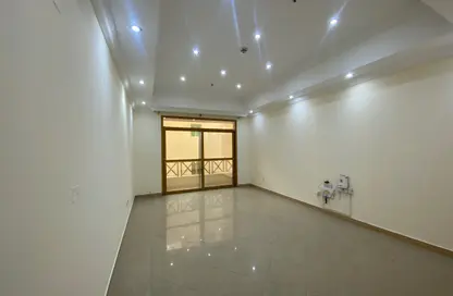 Apartment - 2 Bedrooms - 2 Bathrooms for rent in Al Sadd Tourist Apartments - Al Sadd - Doha