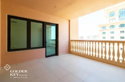 Apartment - 1 Bedroom - 2 Bathrooms for rent in East Porto Drive - Porto Arabia - The Pearl Island - Doha