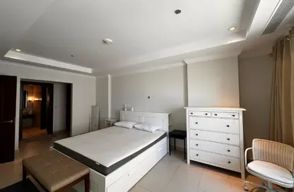 Apartment - 1 Bedroom - 2 Bathrooms for rent in Tower 24 - Porto Arabia - The Pearl Island - Doha