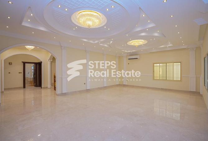 939195 - Property Image 2