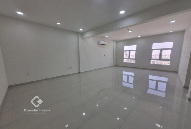 954884 - Property Image 2