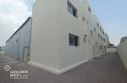 Warehouse - Studio - 7 Bathrooms for rent in East Industrial Street - Birkat Al Awamer - Al Wakra