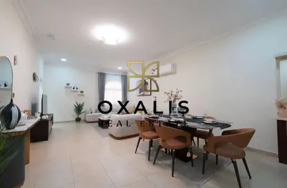 Apartment - 2 Bedrooms - 2 Bathrooms for rent in Al Khazin Street - Madinat Khalifa South - Madinat Khalifa - Doha