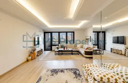 Apartment - 2 Bedrooms - 2 Bathrooms for sale in West Porto Drive - Porto Arabia - The Pearl Island - Doha