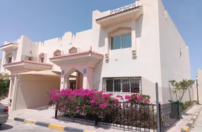 Villa - 4 Bedrooms - 4 Bathrooms for rent in Al Duhail South - Al Duhail - Doha
