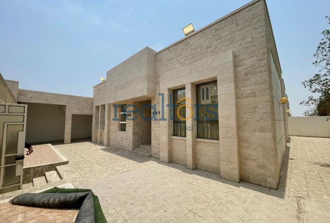 971018 - Property Main Image