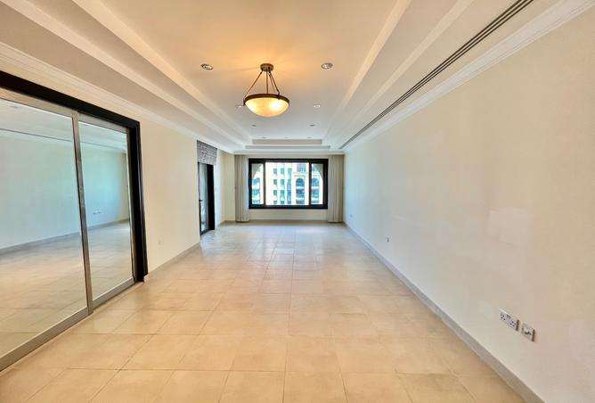 941130 - Property Image 2