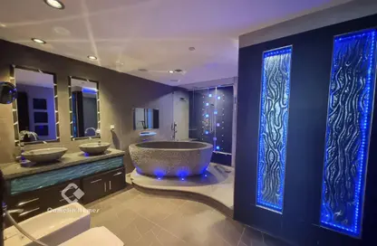 شقة - 7 غرف نوم - 8 حمامات للايجار في فيفا غرب - فيفا بحرية - جزيرة اللؤلؤة - الدوحة شقة - 7 غرف نوم - 8 حمامات للايجار في فيفا غرب - فيفا بحرية - جزيرة اللؤلؤة - الدوحة